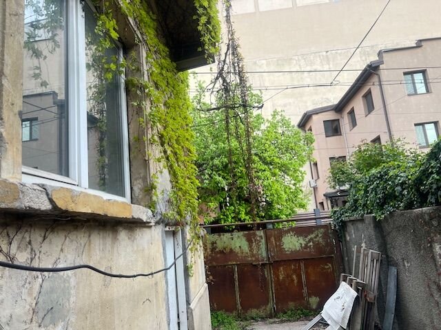 VILA CU UN FOARTE MARE POTENTIAL VIILOR- COSBUC.